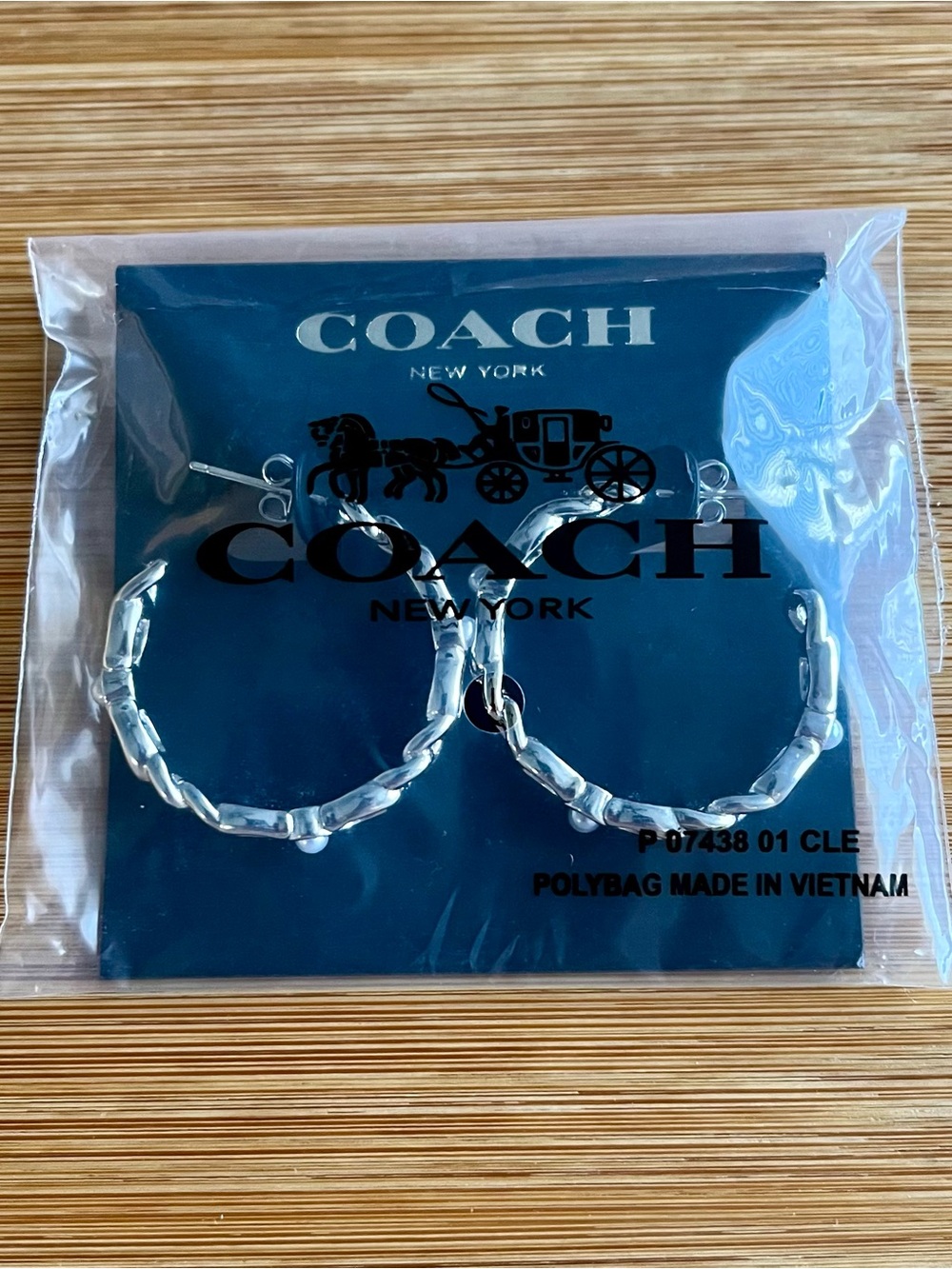 COACH SILVER TONE SIGNATURE C HOOP Earrings w/ PEARL ACCENTS & Butterfly Closure - Picture 5 of 5